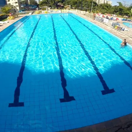 Apartamento Golden Dolphin Express Caldas Novas Exterior photo