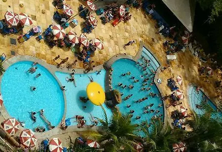 Apartamento Golden Dolphin Express Caldas Novas Exterior photo
